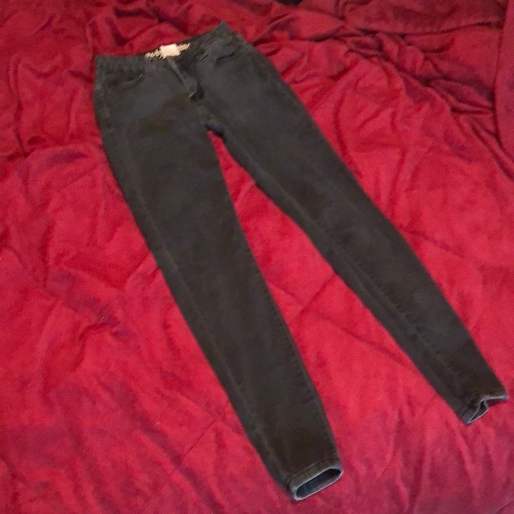 Body shaping encore jeans size 5 skinny jeans faded black